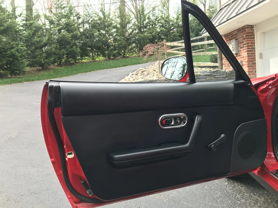 1990 Mazda NA MX-5 Miata - Image 23 of 31