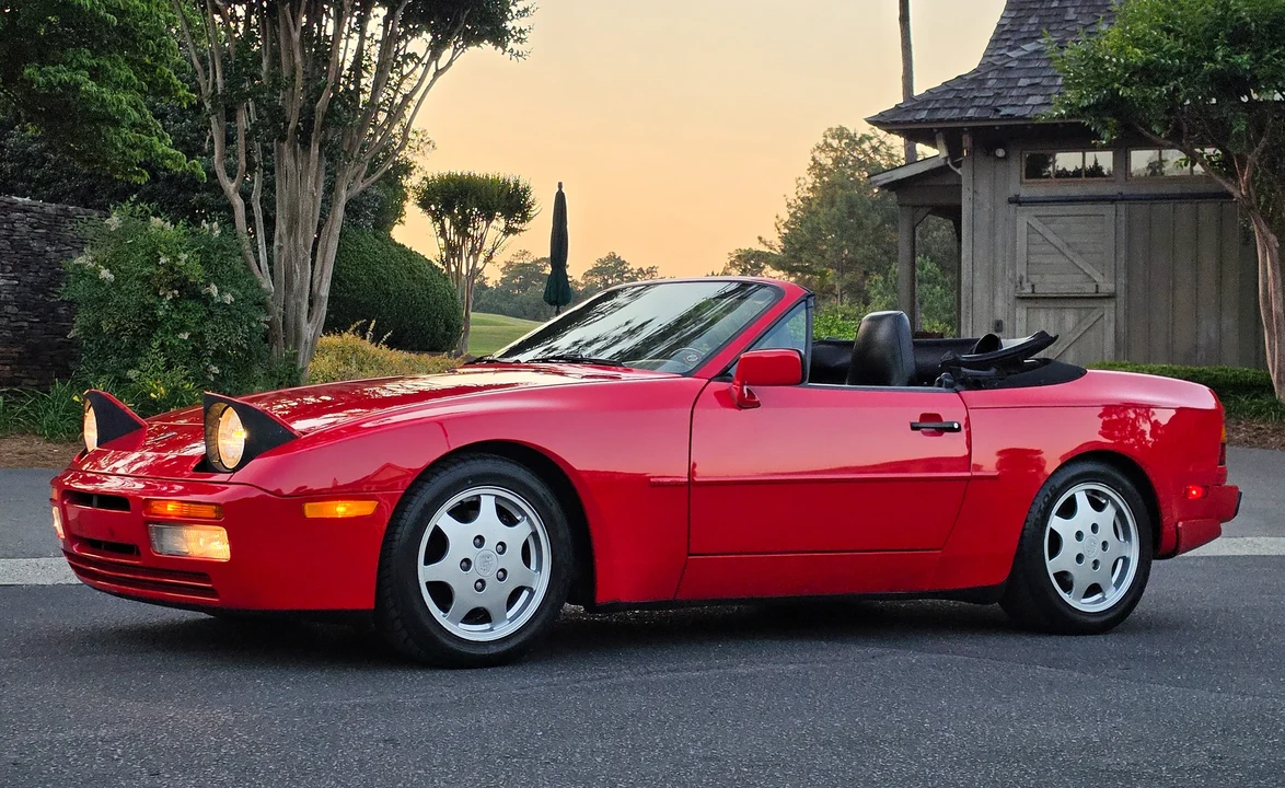 1990 Porsche 944 S2 - Image 2 of 31