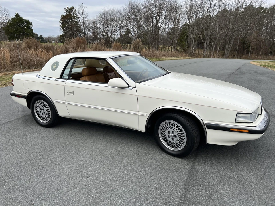 1991 Chrysler TC by Maserati - Image 2 of 31