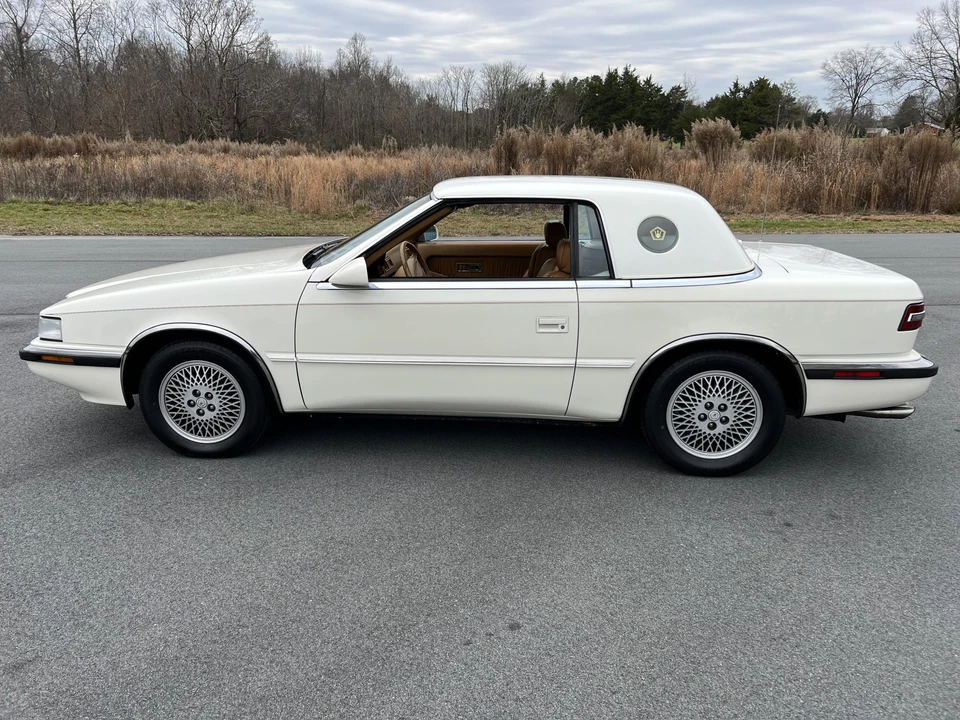 1991 Chrysler TC by Maserati - Image 13 of 31