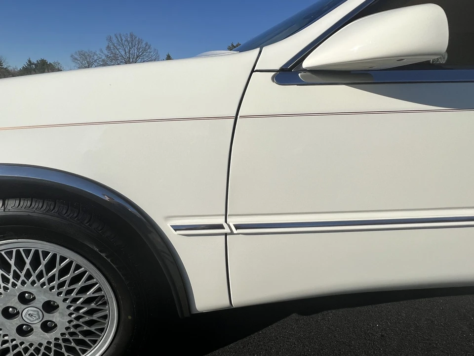 1991 Chrysler TC by Maserati - Image 27 of 31