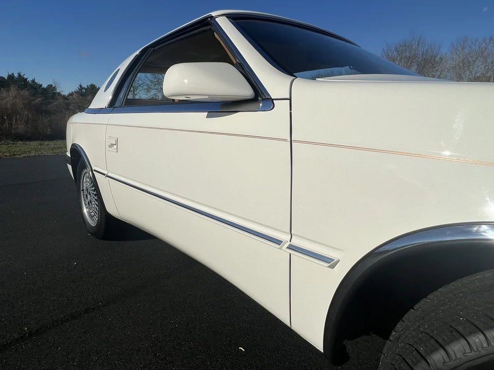1991 Chrysler TC by Maserati - Image 22 of 31