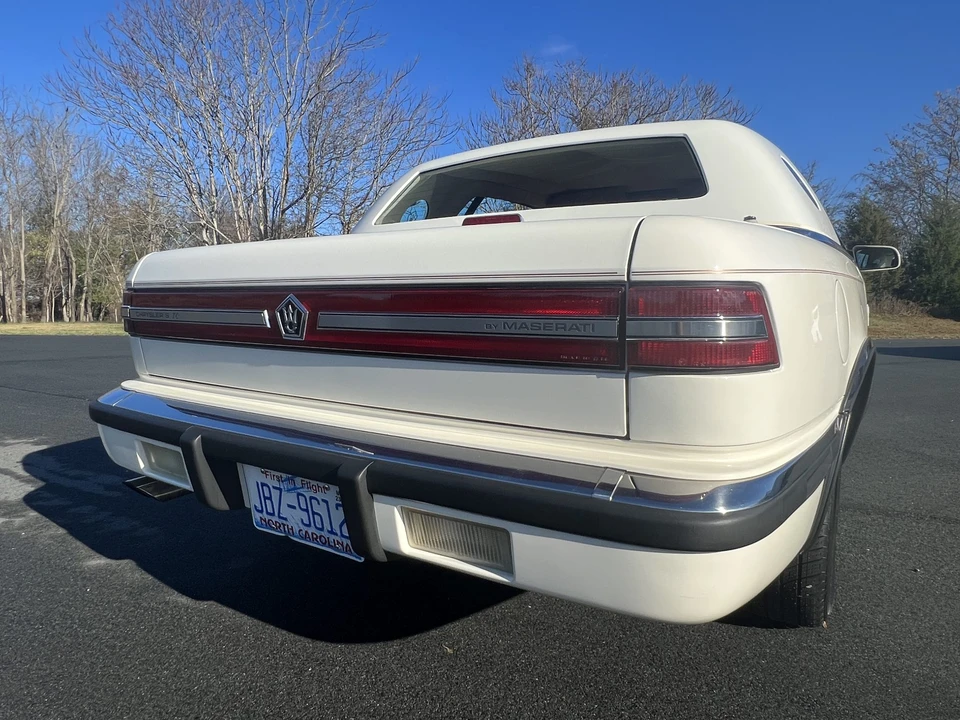 1991 Chrysler TC by Maserati - Image 16 of 31