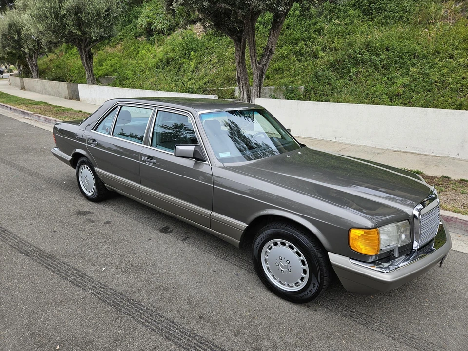 1991 Mercedes-Benz W126 S-Class Sedan - Image 19 of 31