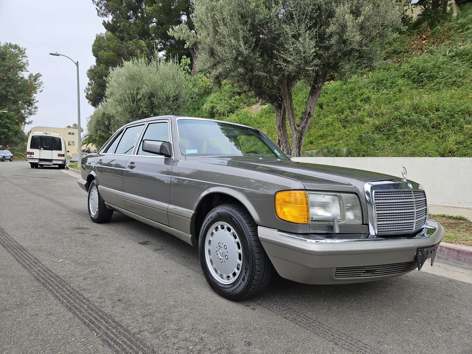 1991 Mercedes-Benz W126 S-Class Sedan - Image 18 of 31