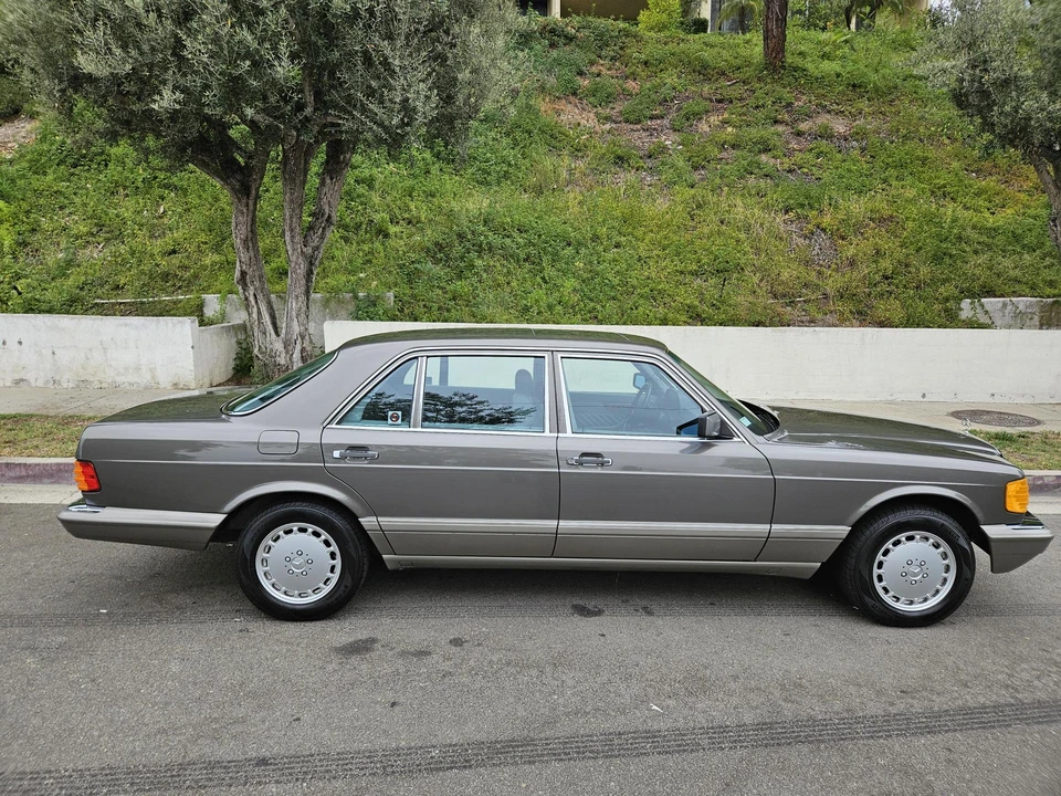 1991 Mercedes-Benz W126 S-Class Sedan - Image 21 of 31