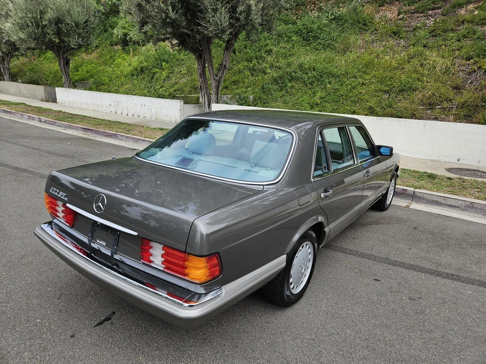 1991 Mercedes-Benz W126 S-Class Sedan - Image 28 of 31