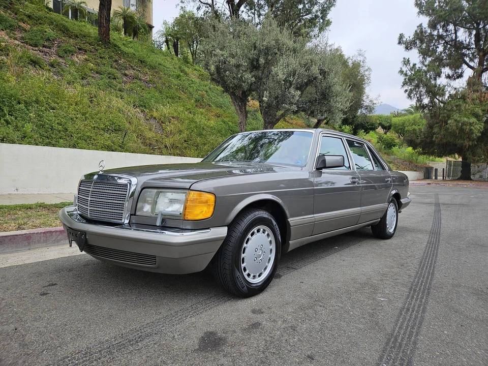 1991 Mercedes-Benz W126 S-Class Sedan - Image 6 of 31