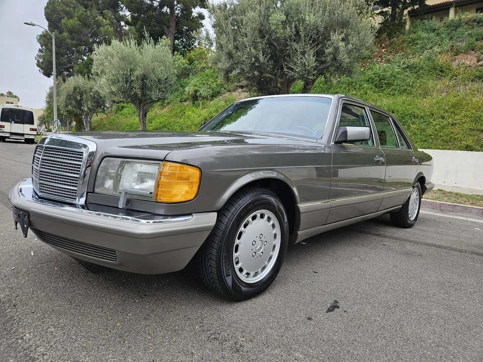 1991 Mercedes-Benz W126 S-Class Sedan - Image 7 of 31