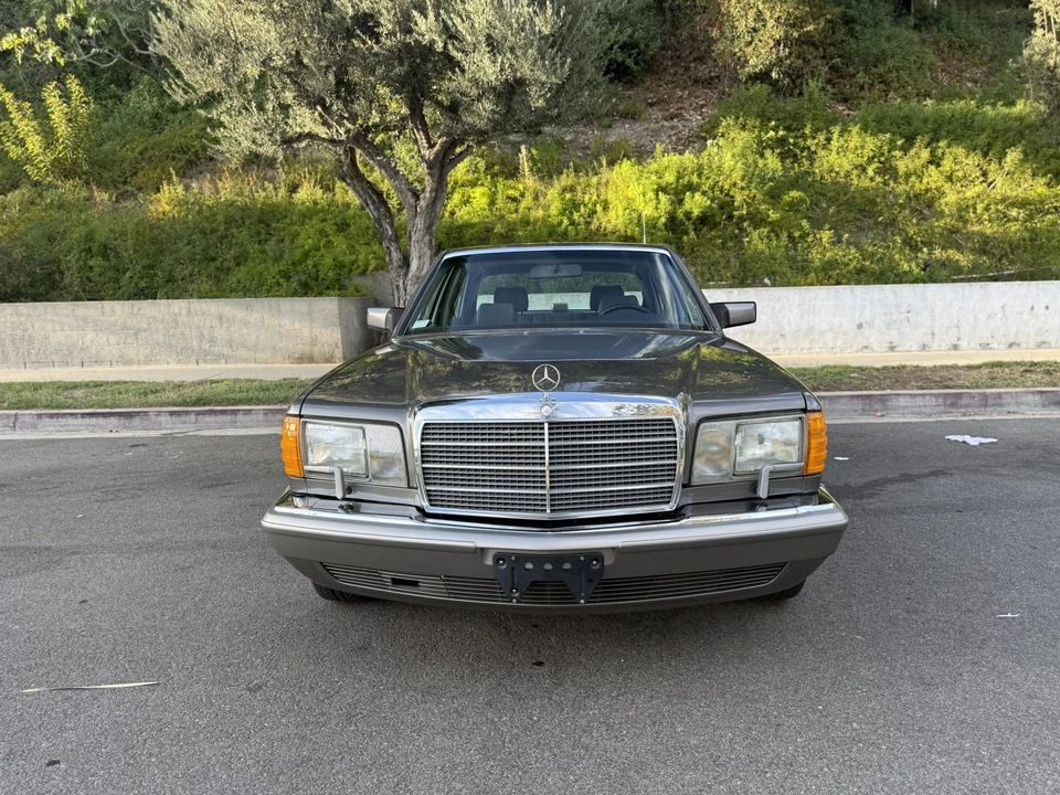 1991 Mercedes-Benz W126 S-Class Sedan - Image 11 of 31