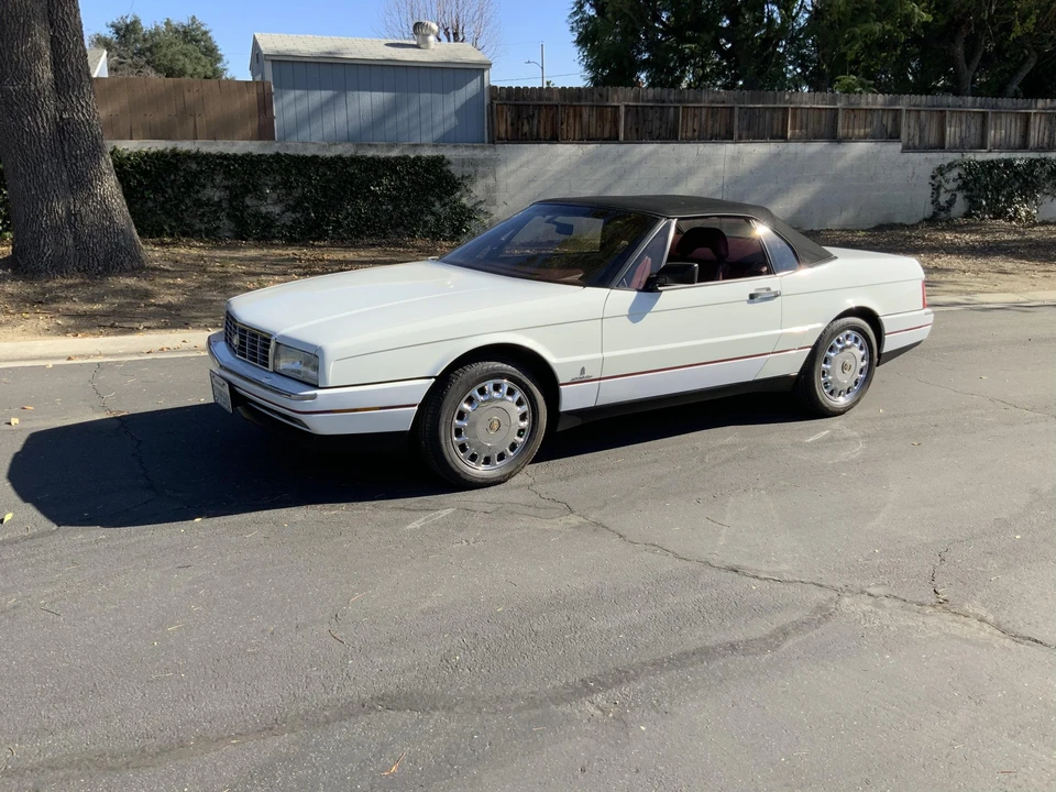 1992 Cadillac Allante - Image 12 of 31