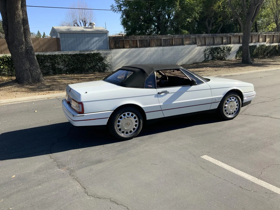 1992 Cadillac Allante - Image 20 of 31