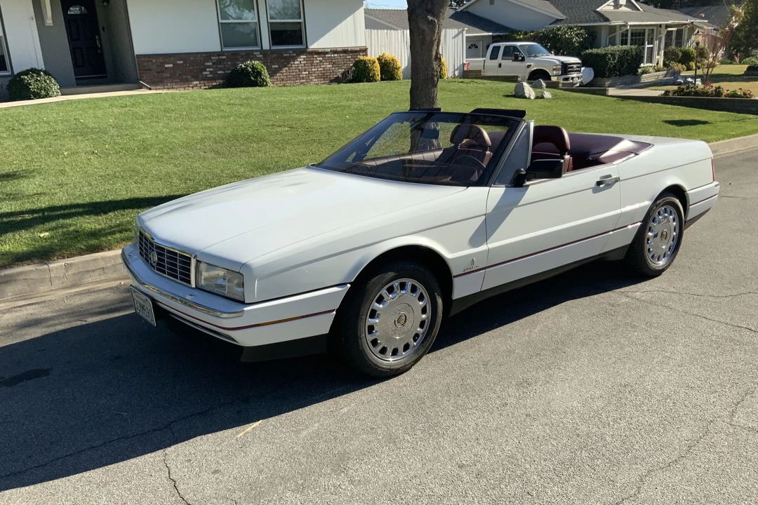 1992 Cadillac Allante - Image 4 of 31