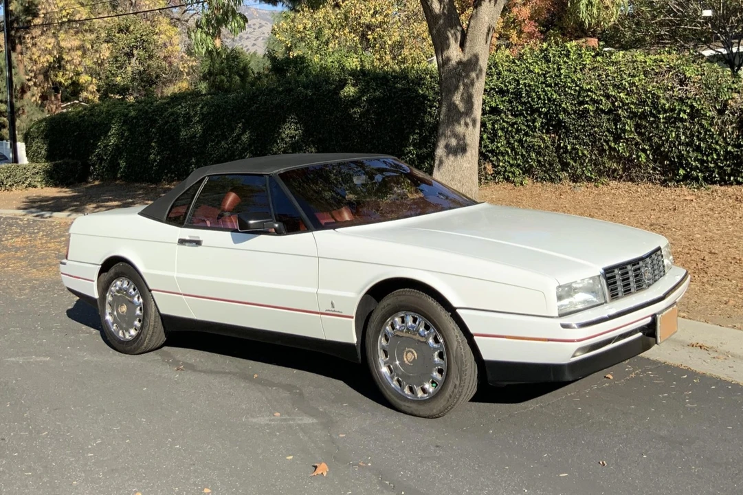 1992 Cadillac Allante - Image 13 of 31