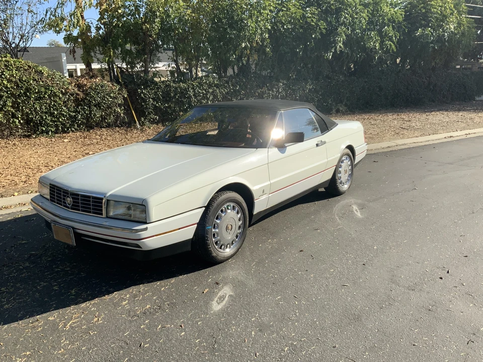 1992 Cadillac Allante - Image 5 of 31