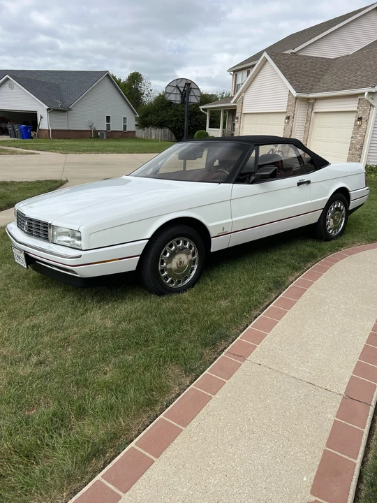 1992 Cadillac Allante - Image 2 of 31