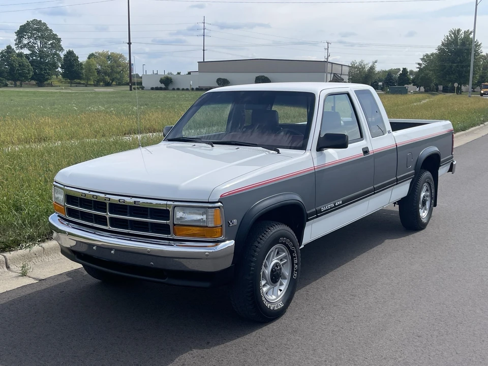1992 Dodge Dakota 1st Gen - Image 11 of 31