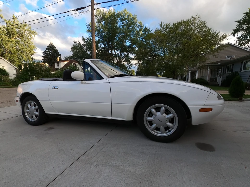 1992 Mazda NA MX-5 Miata - Image 18 of 31