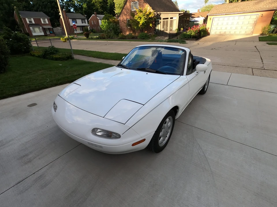 1992 Mazda NA MX-5 Miata - Image 2 of 31