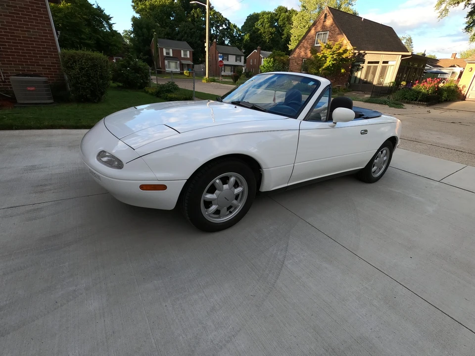 1992 Mazda NA MX-5 Miata - Image 4 of 31