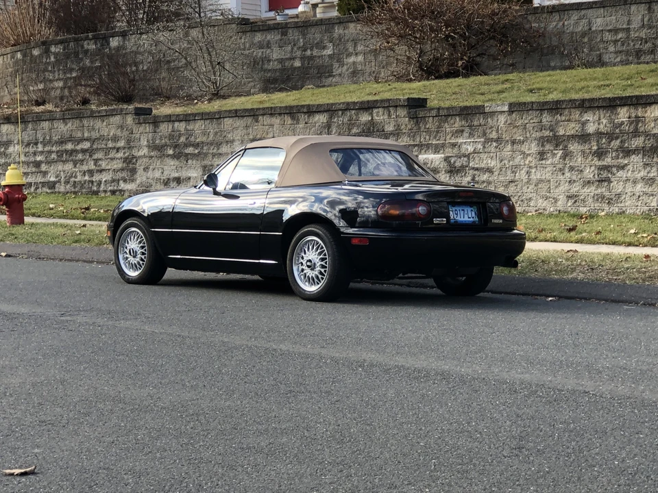 1992 Mazda NA MX-5 Miata - Image 8 of 31