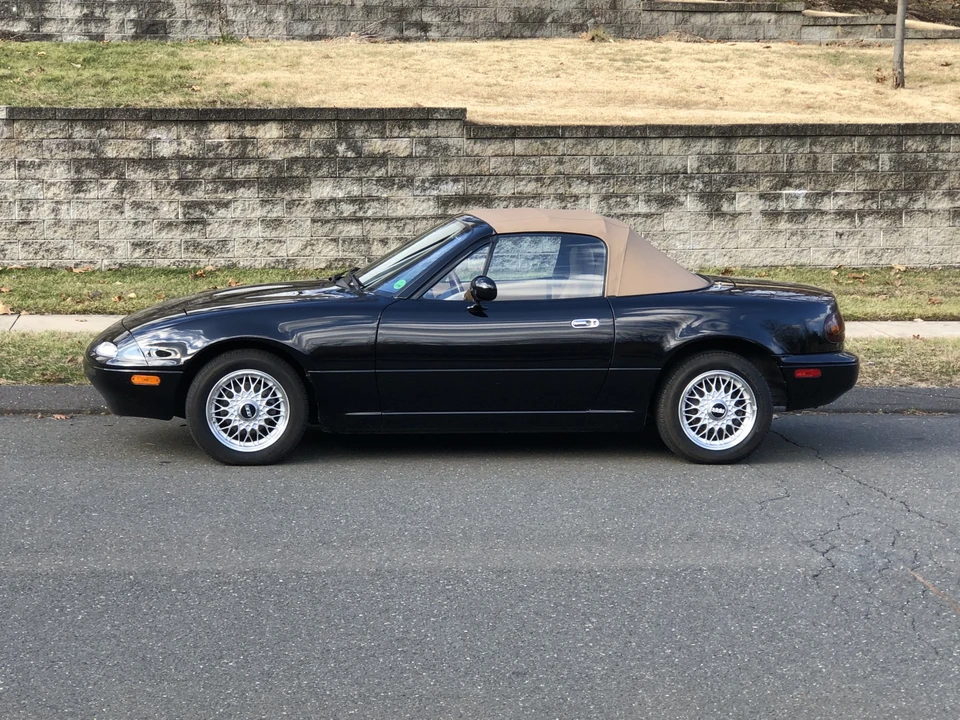 1992 Mazda NA MX-5 Miata - Image 7 of 31