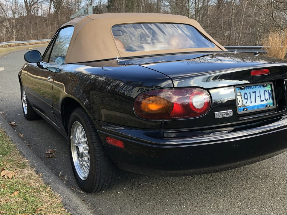 1992 Mazda NA MX-5 Miata - Image 11 of 31