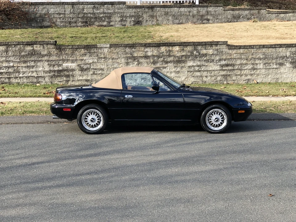 1992 Mazda NA MX-5 Miata - Image 19 of 31
