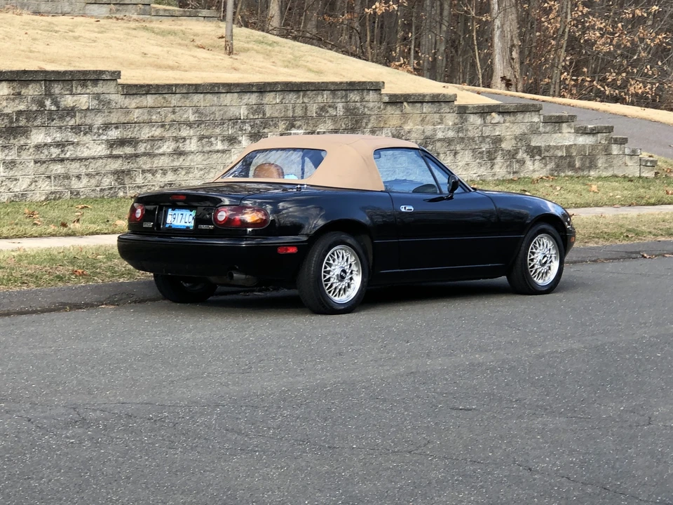 1992 Mazda NA MX-5 Miata - Image 15 of 31