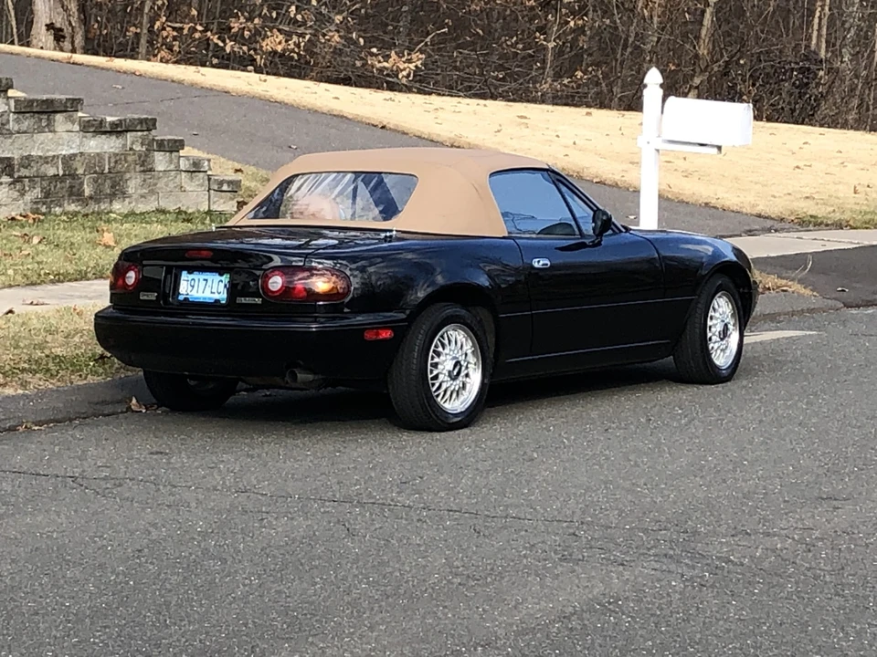 1992 Mazda NA MX-5 Miata - Image 16 of 31