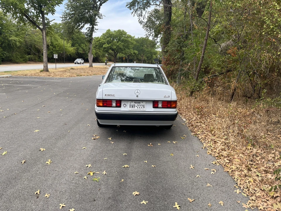 1992 Mercedes-Benz 190E - Image 19 of 31