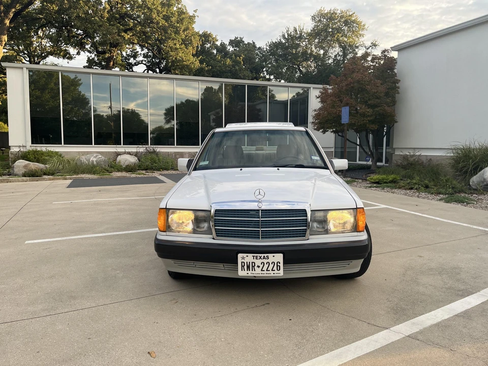 1992 Mercedes-Benz 190E - Image 7 of 31