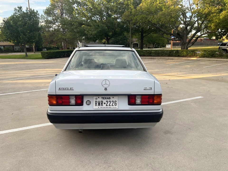 1992 Mercedes-Benz 190E - Image 15 of 31