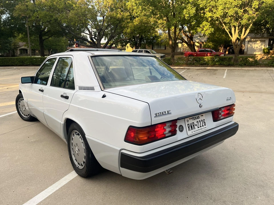 1992 Mercedes-Benz 190E - Image 21 of 31
