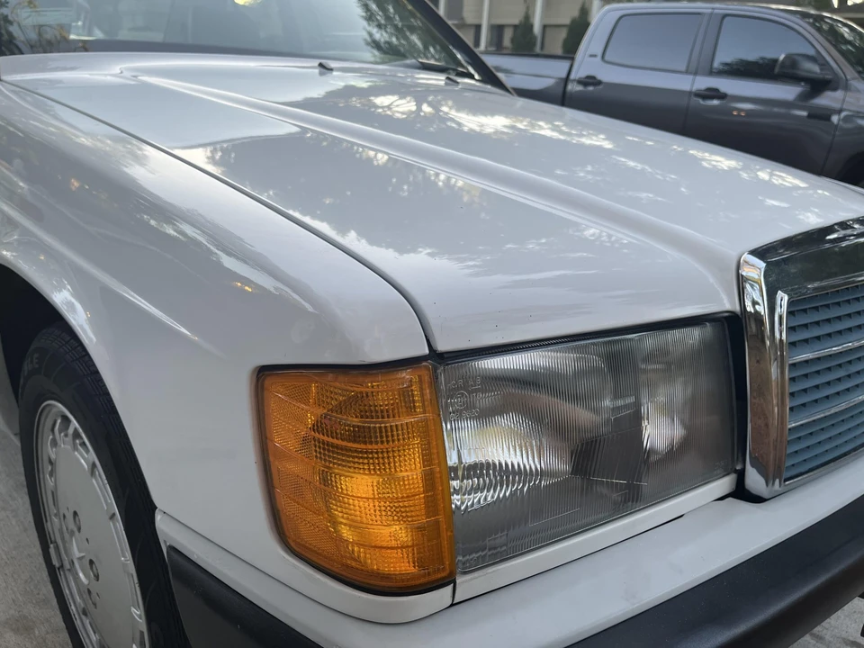 1992 Mercedes-Benz 190E - Image 25 of 31