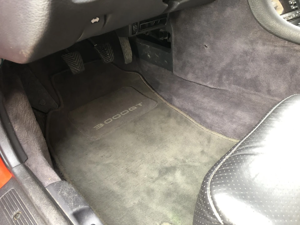 1992 Mitsubishi 3000GT Series 1 - Image 25 of 31