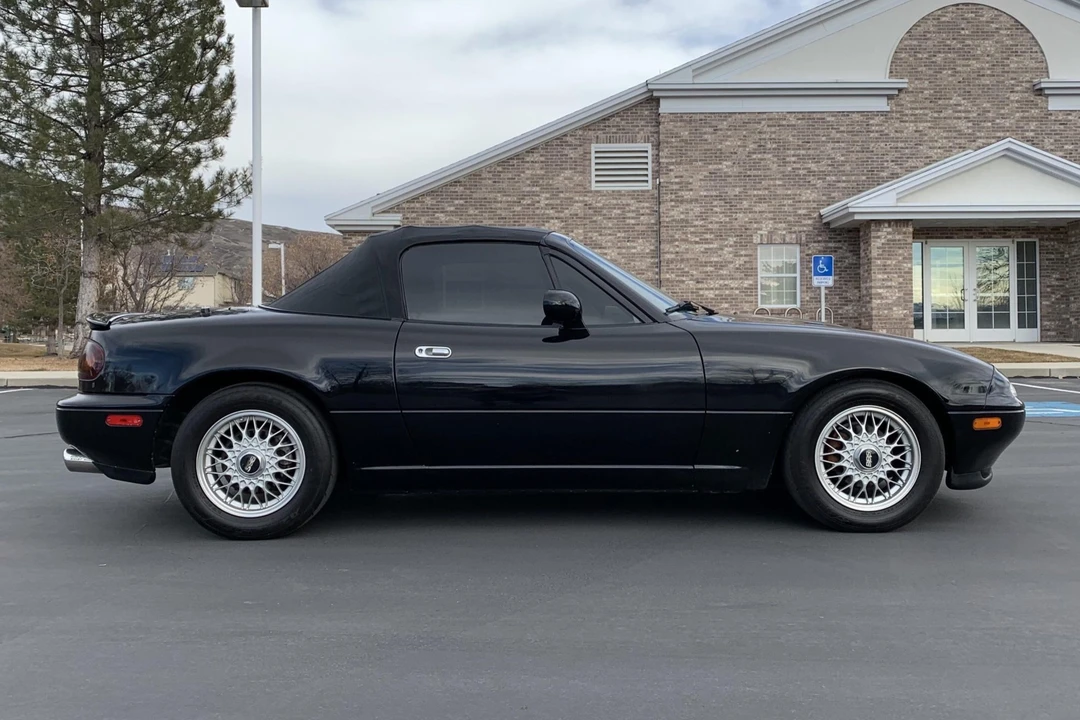 1993 Mazda NA MX-5 Miata - Image 26 of 31