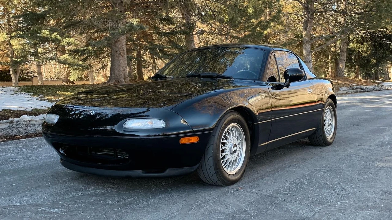 1993 Mazda NA MX-5 Miata - Image 19 of 31