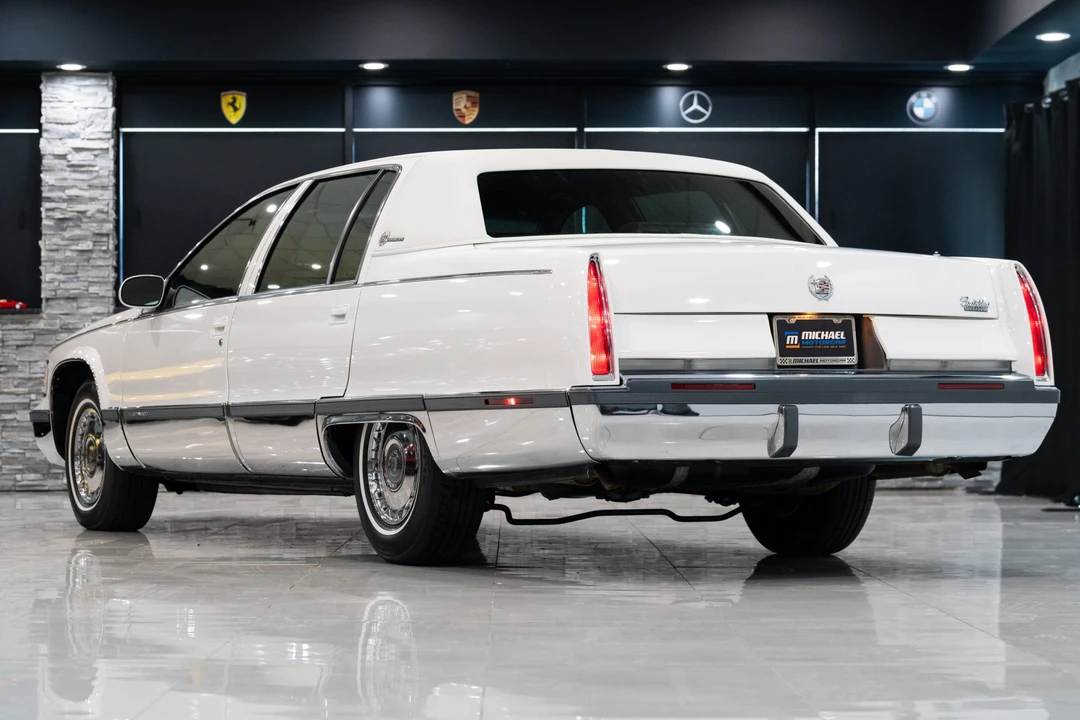 1995 Cadillac Fleetwood - Image 30 of 31