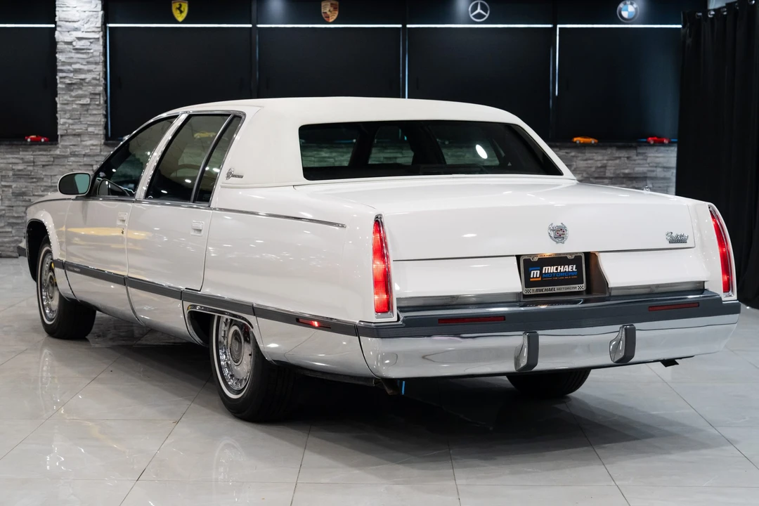 1995 Cadillac Fleetwood - Image 27 of 31