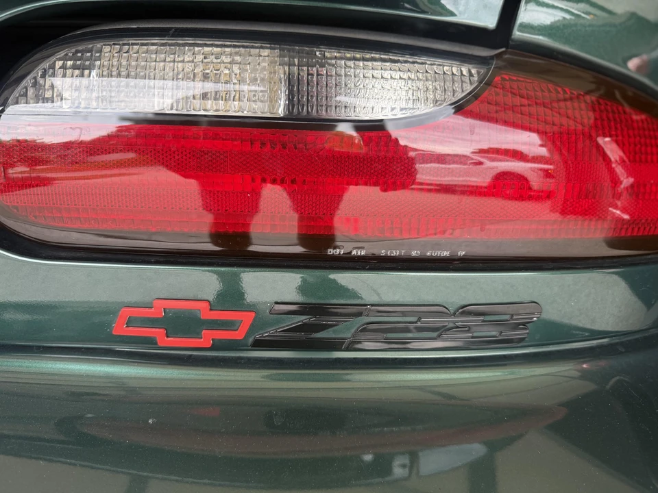 1995 Chevrolet Camaro - Image 18 of 31