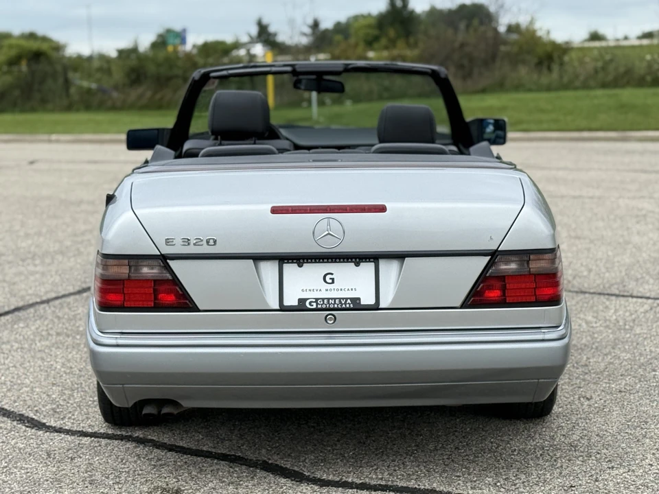 1995 Mercedes-Benz W124 E-Class - Image 24 of 31