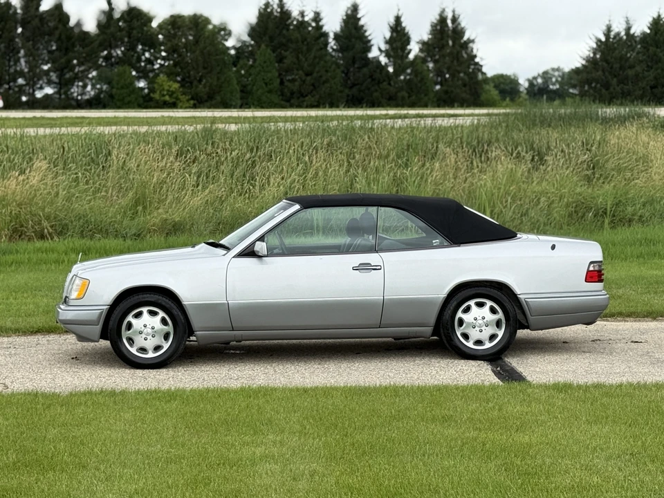 1995 Mercedes-Benz W124 E-Class - Image 13 of 31
