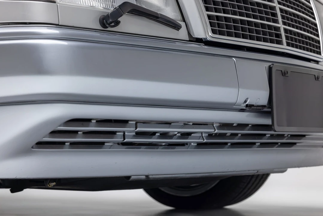 1995 Mercedes-Benz W124 E-Class - Image 25 of 31