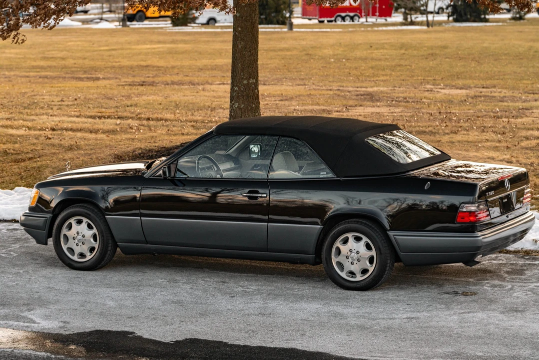 1995 Mercedes-Benz W124 E-Class - Image 23 of 31