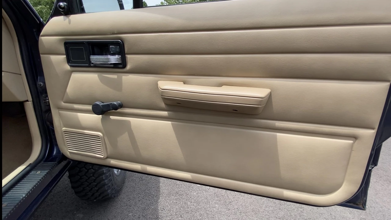 1996 Jeep XJ Cherokee - Image 30 of 31