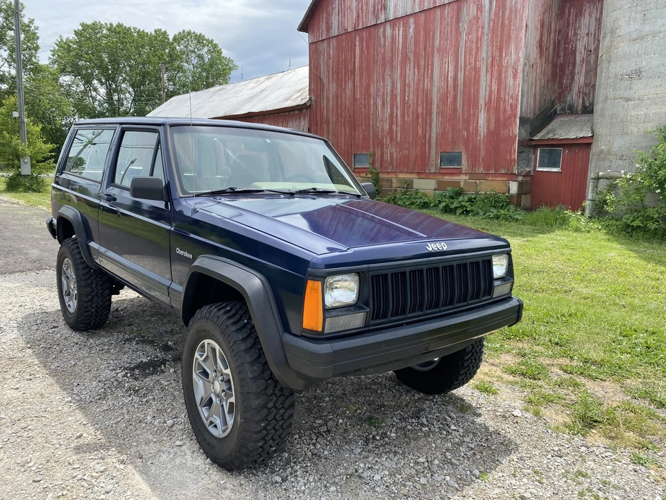 1996 Jeep XJ Cherokee - Image 10 of 31