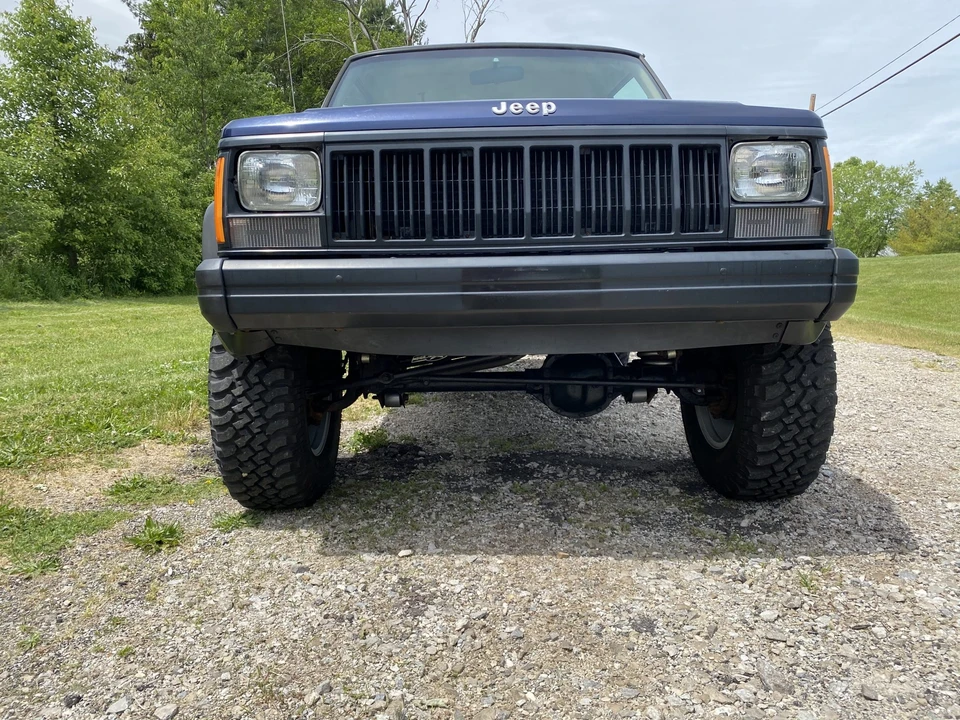 1996 Jeep XJ Cherokee - Image 2 of 31