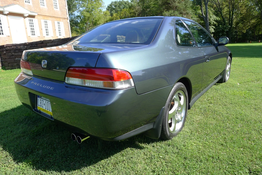 1997 Honda Prelude 5th Gen - Image 15 of 31