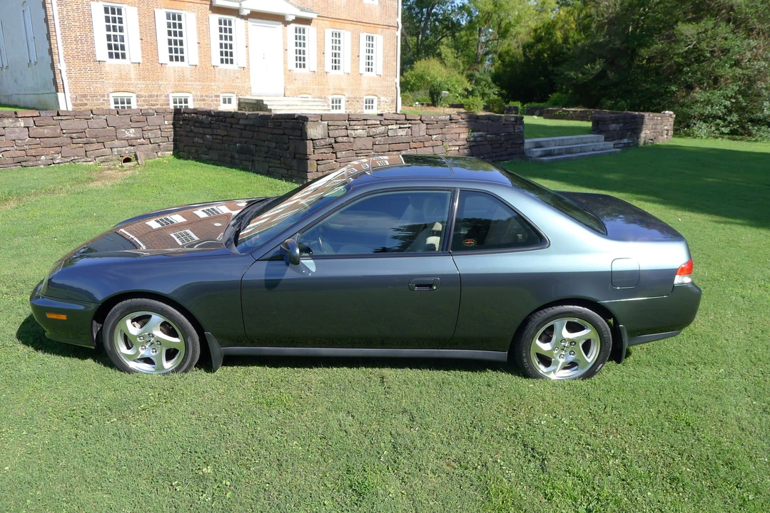 1997 Honda Prelude 5th Gen - Image 7 of 31